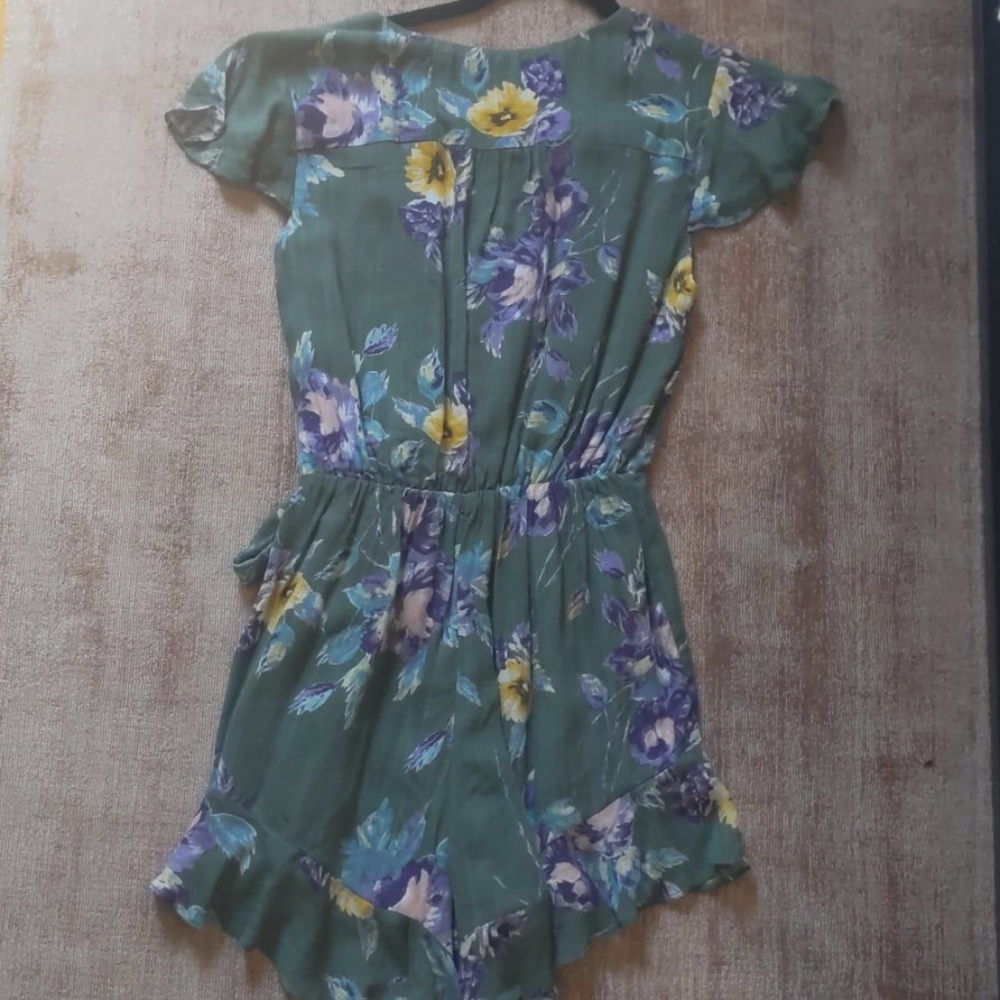 Francesca's romper - Picture 4 of 4